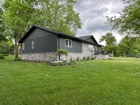 408 N Main Street Hendricks MN 56136