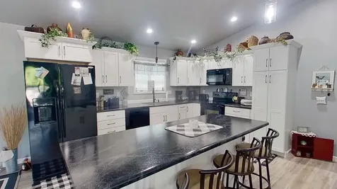 408 N Main Street Hendricks MN 56136