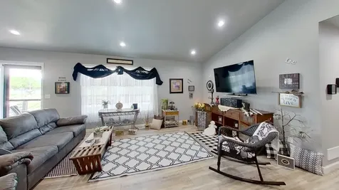 408 N Main Street Hendricks MN 56136