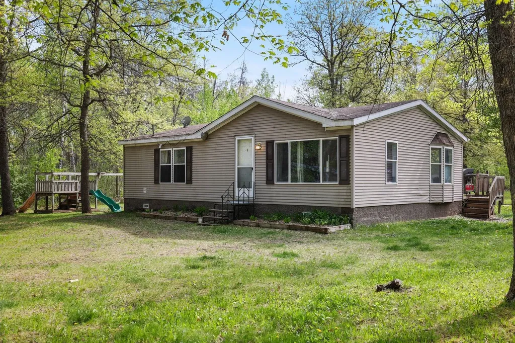 94886 Sunset Lane Moose Lake MN 55767