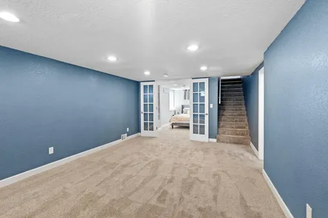 547 11th Avenue N South Saint Paul MN 55075