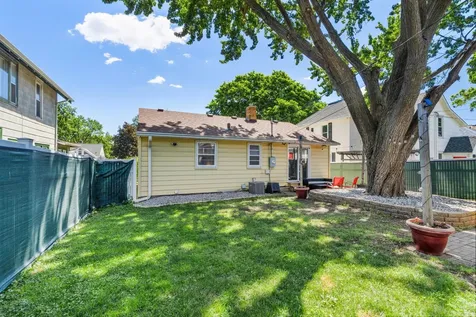547 11th Avenue N South Saint Paul MN 55075