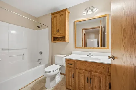 169 Summerset Lane SE Hutchinson MN 55350