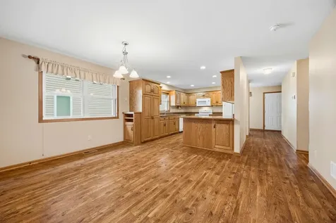 169 Summerset Lane SE Hutchinson MN 55350