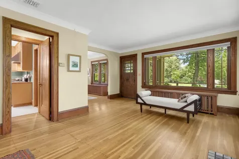 3015 E Minnehaha Parkway Minneapolis MN 55417