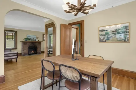 3015 E Minnehaha Parkway Minneapolis MN 55417
