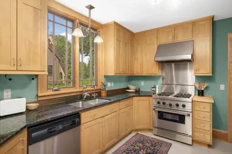 3015 E Minnehaha Parkway Minneapolis MN 55417