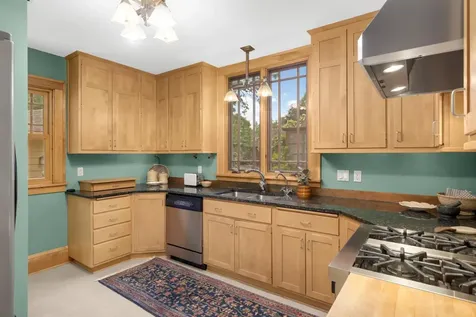 3015 E Minnehaha Parkway Minneapolis MN 55417