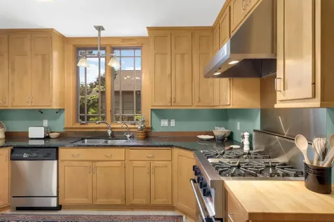 3015 E Minnehaha Parkway Minneapolis MN 55417