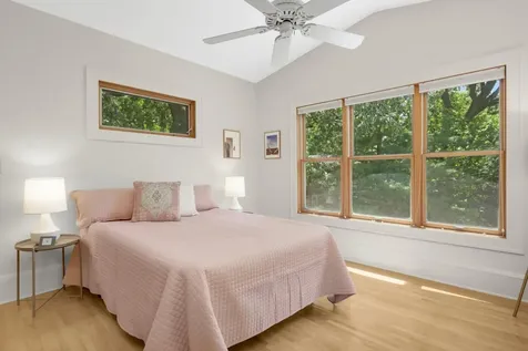 3015 E Minnehaha Parkway Minneapolis MN 55417