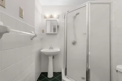 3015 E Minnehaha Parkway Minneapolis MN 55417