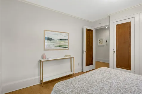 3015 E Minnehaha Parkway Minneapolis MN 55417