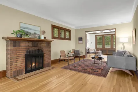 3015 E Minnehaha Parkway Minneapolis MN 55417