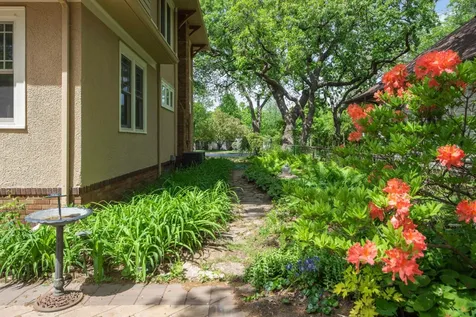 3015 E Minnehaha Parkway Minneapolis MN 55417