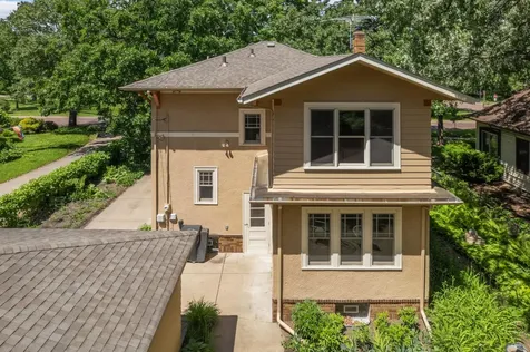 3015 E Minnehaha Parkway Minneapolis MN 55417