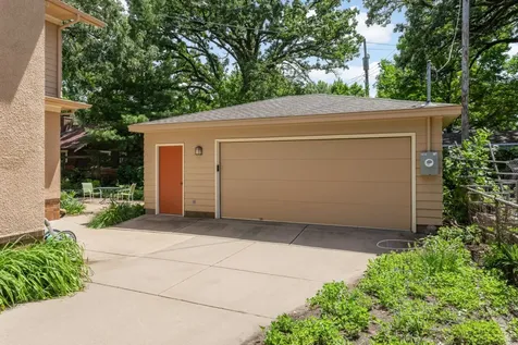 3015 E Minnehaha Parkway Minneapolis MN 55417