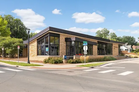 3015 E Minnehaha Parkway Minneapolis MN 55417