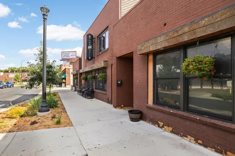 3015 E Minnehaha Parkway Minneapolis MN 55417