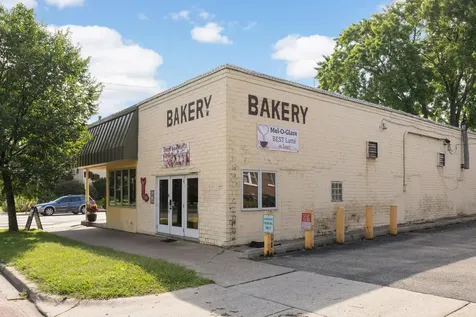 3015 E Minnehaha Parkway Minneapolis MN 55417