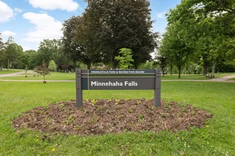3015 E Minnehaha Parkway Minneapolis MN 55417