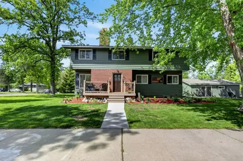 323 NW 11th Street Grand Rapids MN 55744