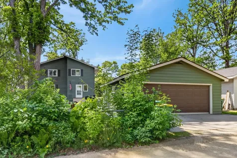 323 NW 11th Street Grand Rapids MN 55744