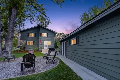 323 NW 11th Street Grand Rapids MN 55744