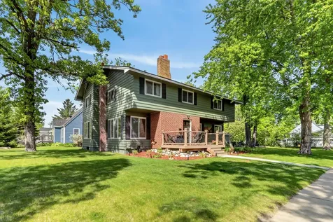 323 NW 11th Street Grand Rapids MN 55744