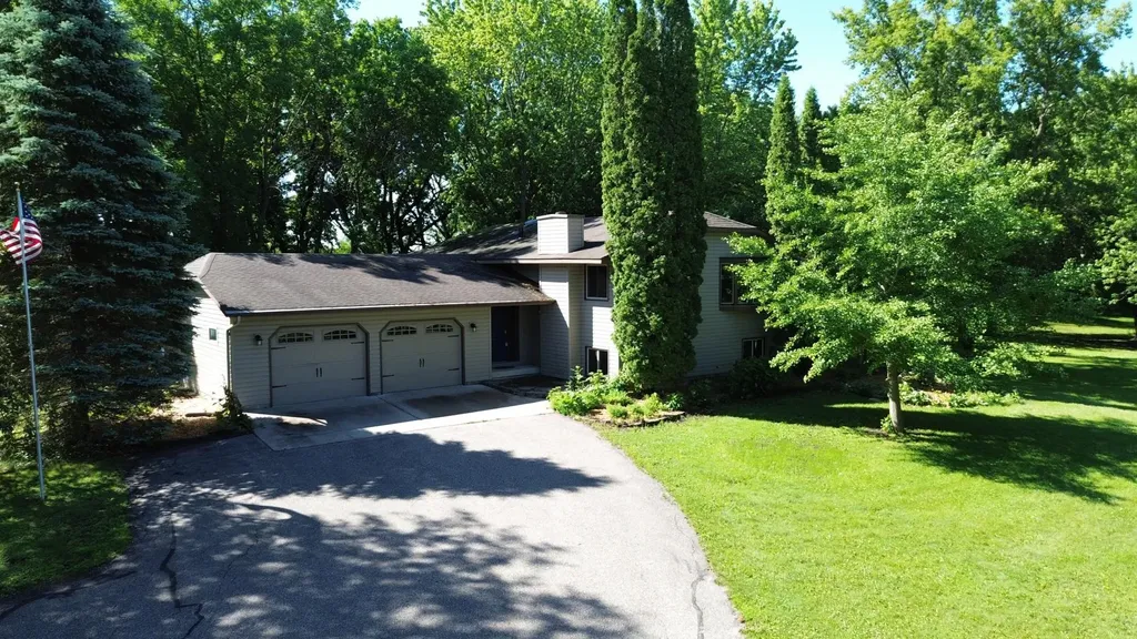 1309 Horseshoe Drive Willmar MN 56201
