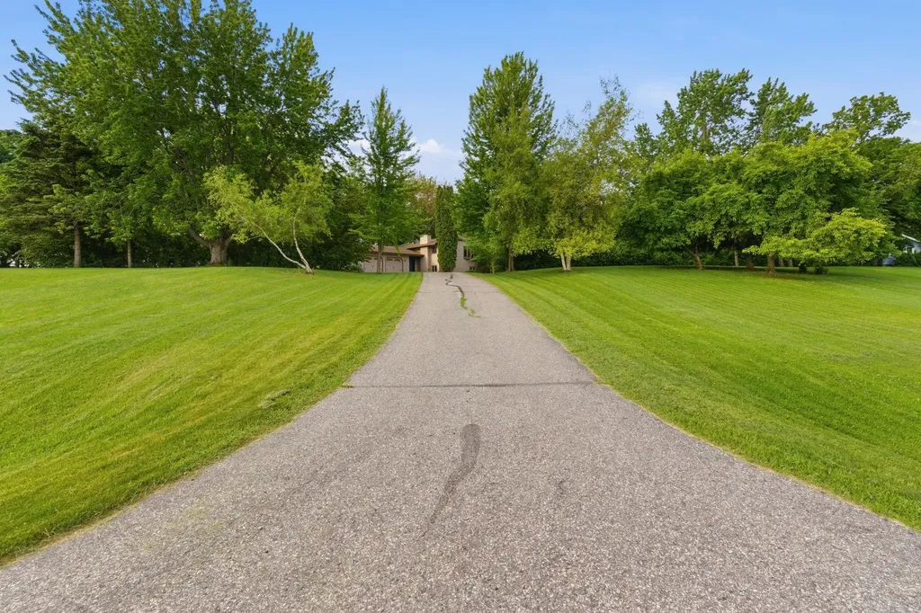 1309 Horseshoe Drive Willmar MN 56201