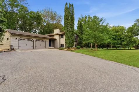 1309 Horseshoe Drive Willmar MN 56201