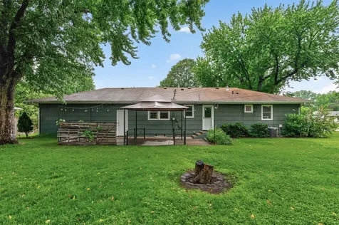 8000 Aster Drive N Brooklyn Park MN 55428