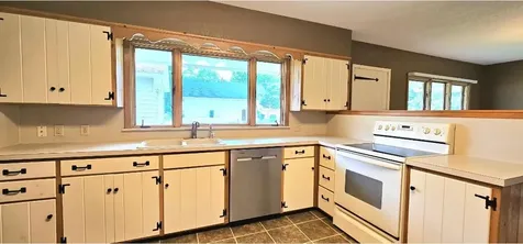 505 E 3rd Street Morris MN 56267