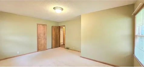 505 E 3rd Street Morris MN 56267
