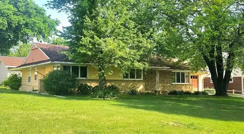 505 E 3rd Street Morris MN 56267