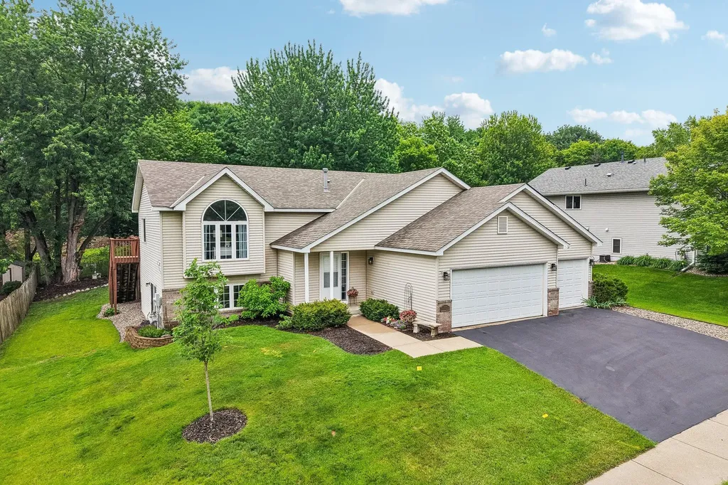 14079 Bluebird Trail NE Prior Lake MN 55372