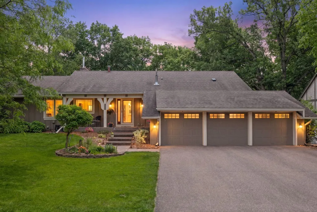 8091 Kentucky Circle Bloomington MN 55438