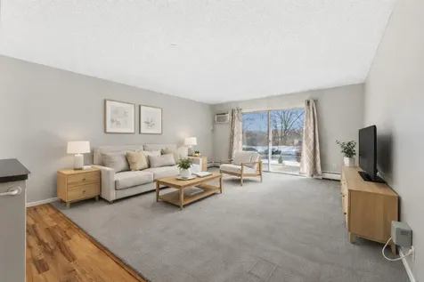 10311 Cedar Lake Road Minnetonka MN 55305