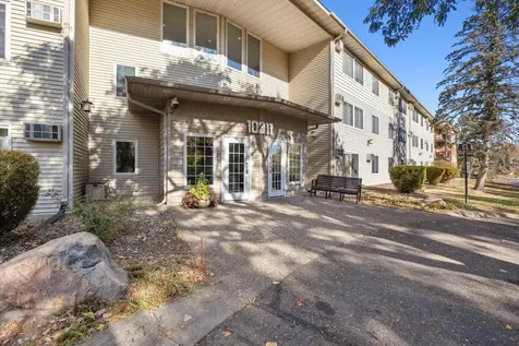 10311 Cedar Lake Road Minnetonka MN 55305