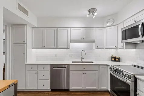 7200 York Avenue S Edina MN 55435