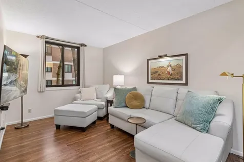 7200 York Avenue S Edina MN 55435