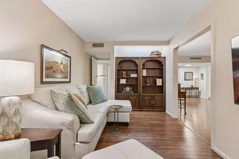 7200 York Avenue S Edina MN 55435