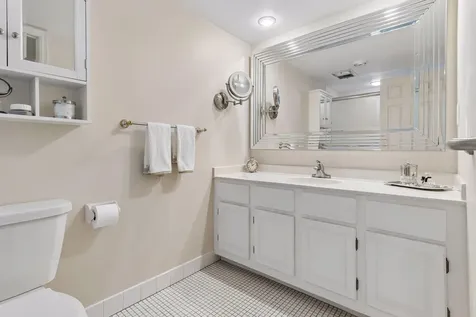 7200 York Avenue S Edina MN 55435