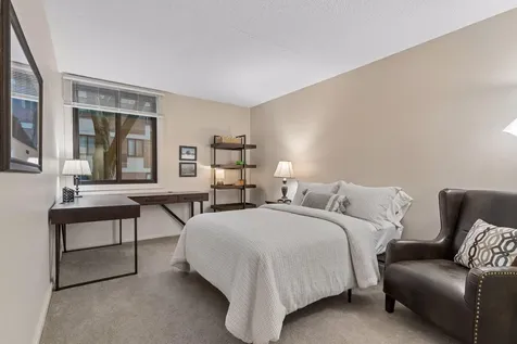 7200 York Avenue S Edina MN 55435