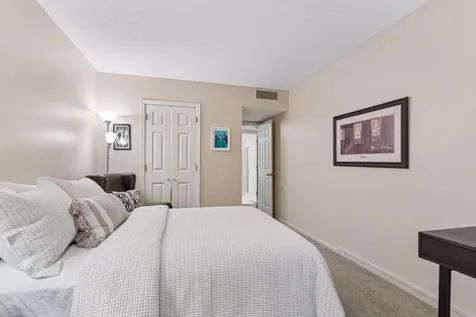 7200 York Avenue S Edina MN 55435