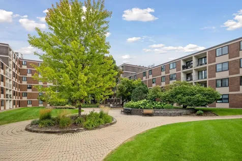 7200 York Avenue S Edina MN 55435