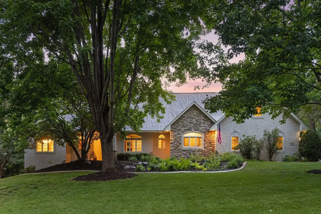 18023 Jay Court Lakeville MN 55044