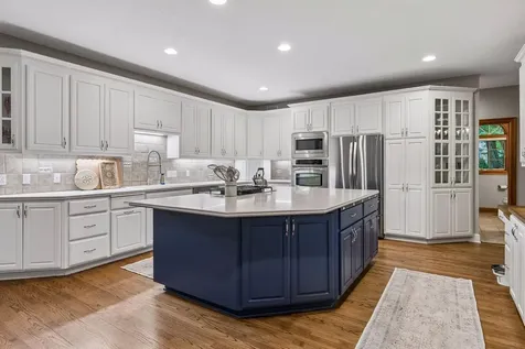 18023 Jay Court Lakeville MN 55044