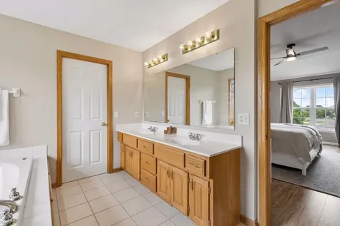 17225 Wilderness Trail SE Prior Lake MN 55372