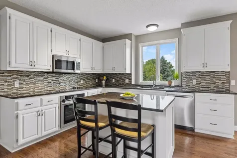 17225 Wilderness Trail SE Prior Lake MN 55372